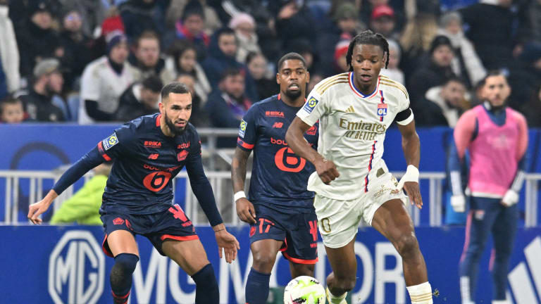 Report: Sunderland in race to sign towering Lyon midfielder